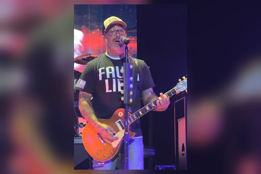 Aaron Lewis
