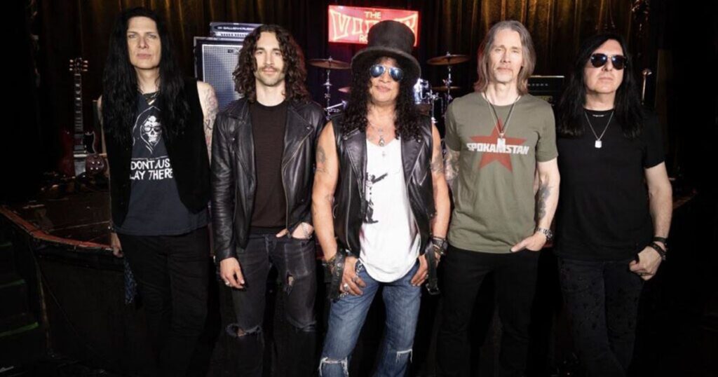 SLASH featuring Myles Kennedy & The Conspirators